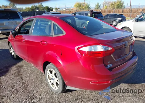 2015 Ford Fiesta Se z USA, uszkodzony, nr VIN 3FADP4BJ6FM150703